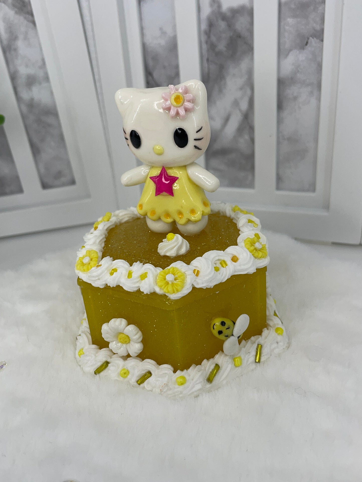 Hello Kitty Trinket Box