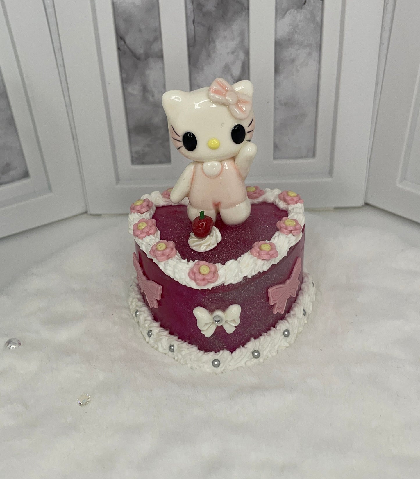 Hello Kitty Heart Shaped Trinket Box