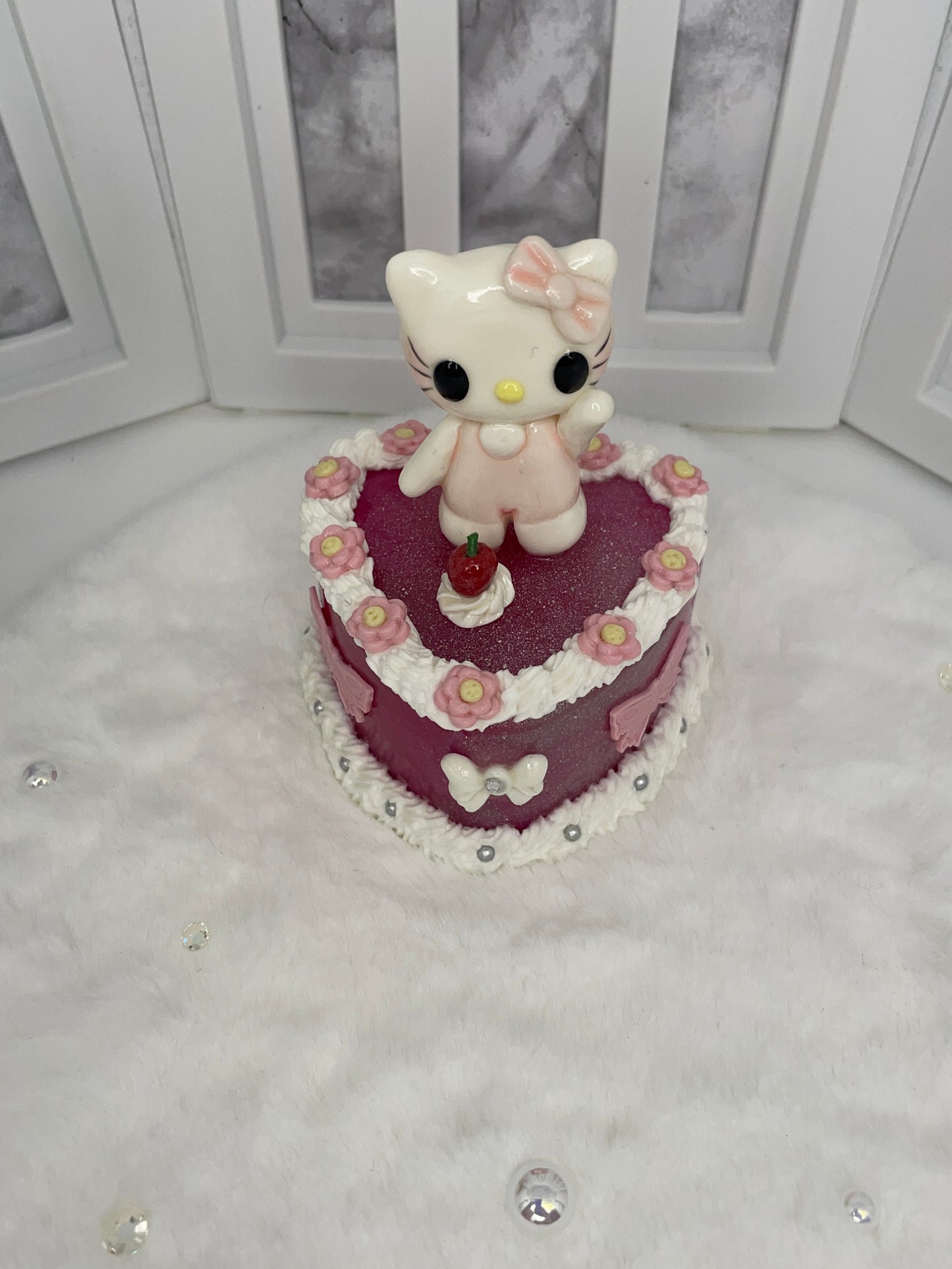 Hello Kitty Heart Shaped Trinket Box