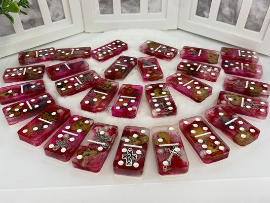 Beautiful Shabby Chic Dominoes Set